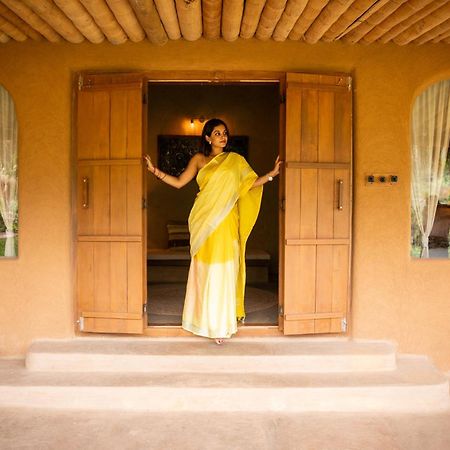 Hotel The Mudhouse Marayoor à Munnar Extérieur photo